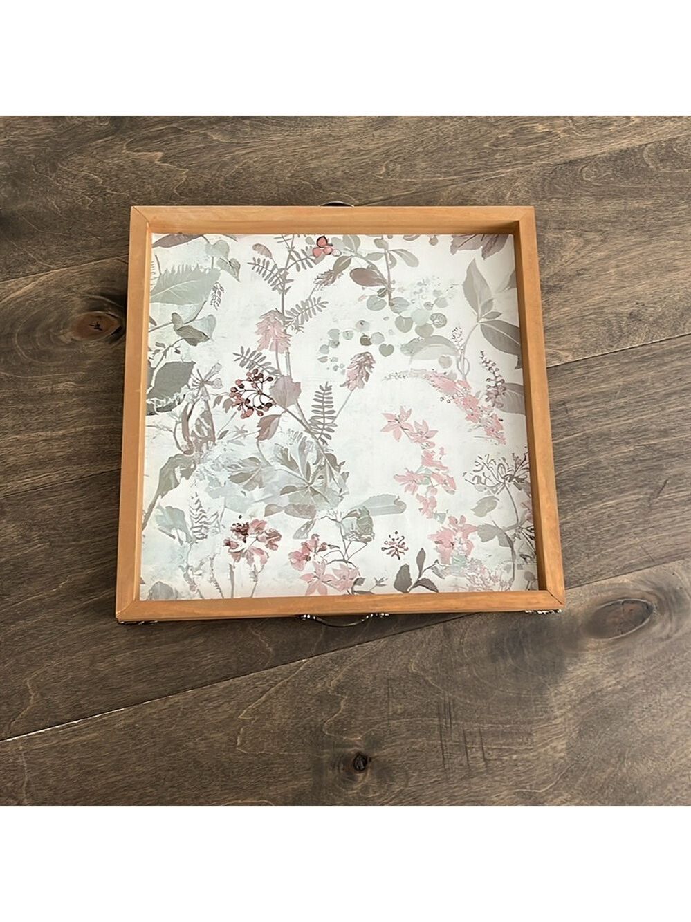 Medium Tray - Picture 7 of 11